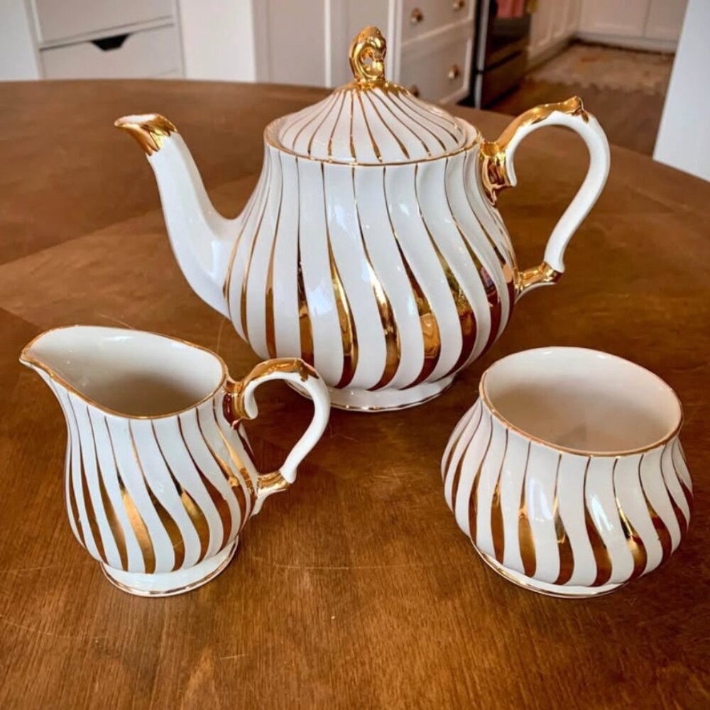 Vintage Sadler “Gold Swirl” teapot with cream and sugar